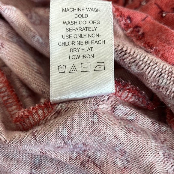 Short sleeve cold shoulder blouse, by women within size large 18/20 - Picture 5 of 5